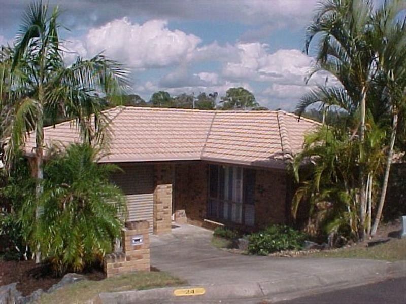 24 Daphne Court, Elanora QLD 4221