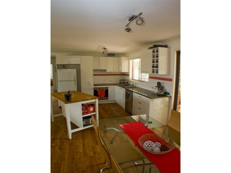 84 Ironbark Street, Elanora QLD 4221