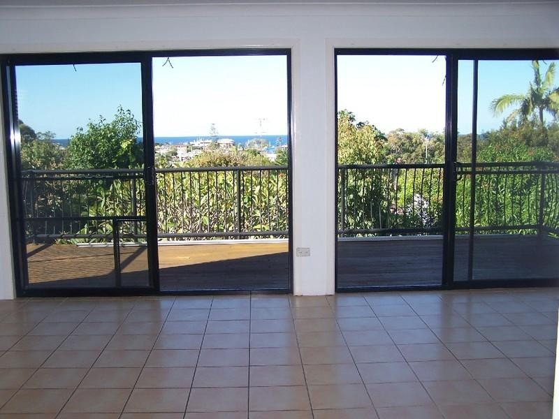 2/9 Biby Street, Tugun QLD 4224