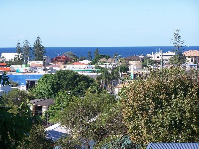 2/9 Biby Street, Tugun QLD 4224