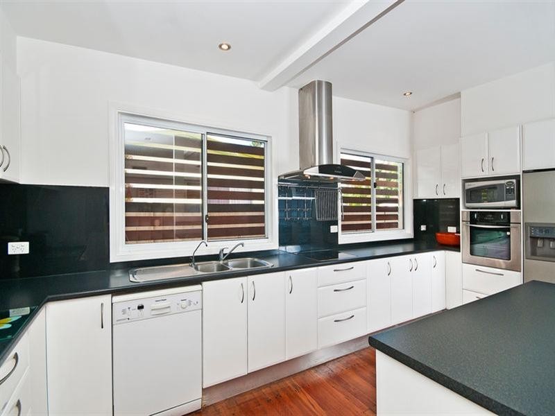 5 Merauke Avenue, Palm Beach QLD 4221