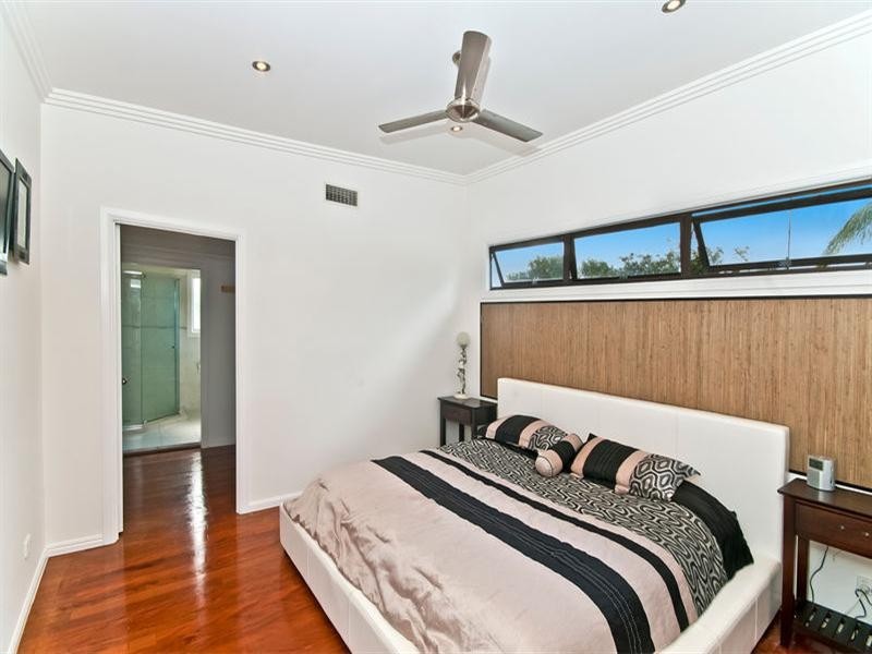 5 Merauke Avenue, Palm Beach QLD 4221