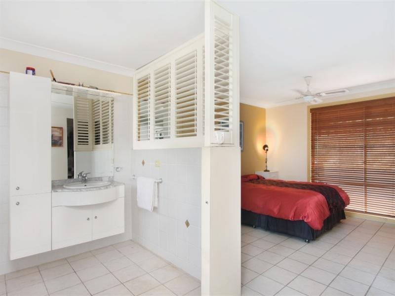 36 Woodgee Street, Currumbin QLD 4223