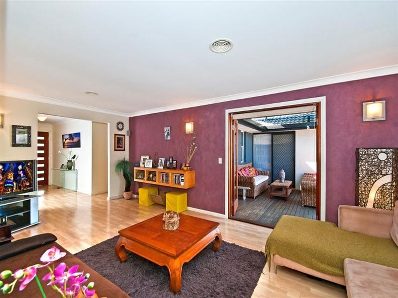 150 Markeri Street, Mermaid Waters QLD 4218