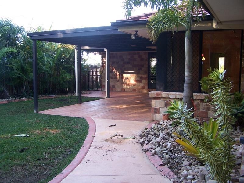 9 Pultenea Court, Elanora QLD 4221