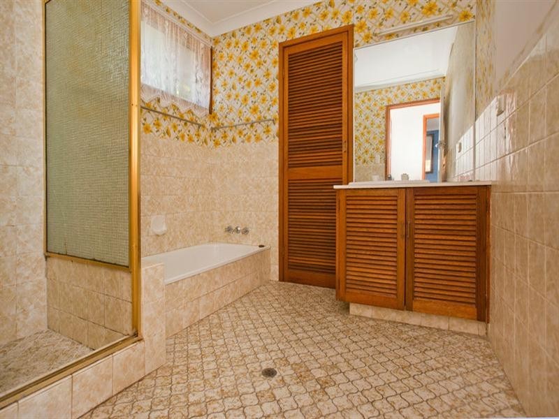 10 Kallara Street, Tugun QLD 4224