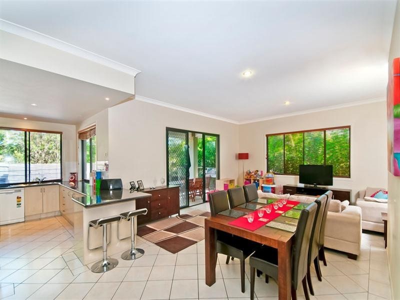 45 Gerona Circuit, Varsity Lakes QLD 4227