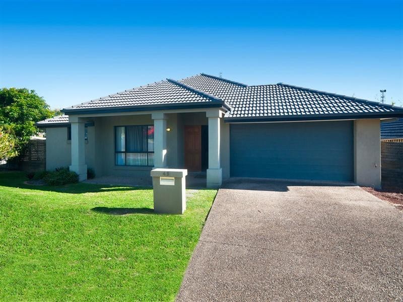 45 Gerona Circuit, Varsity Lakes QLD 4227