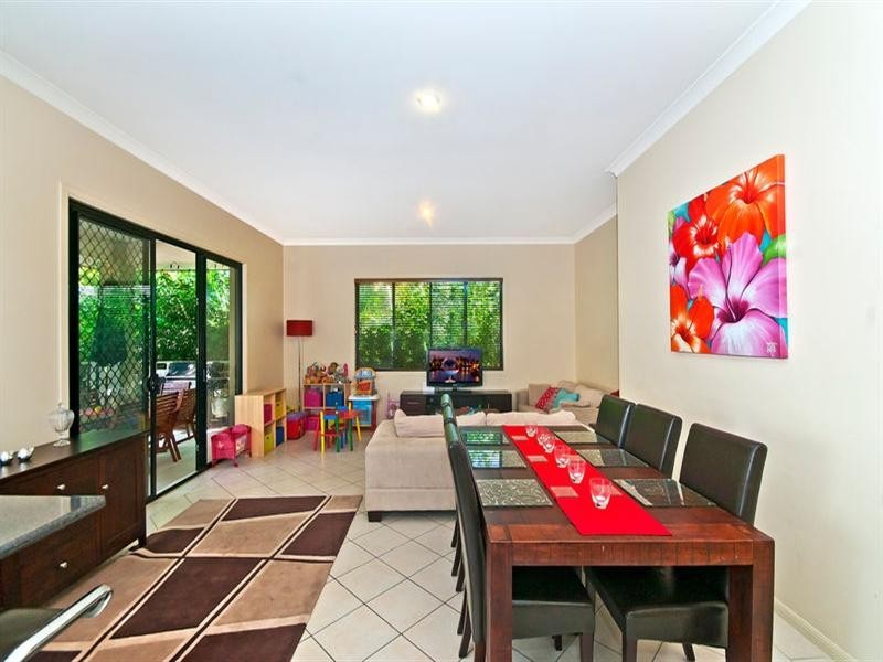 45 Gerona Circuit, Varsity Lakes QLD 4227