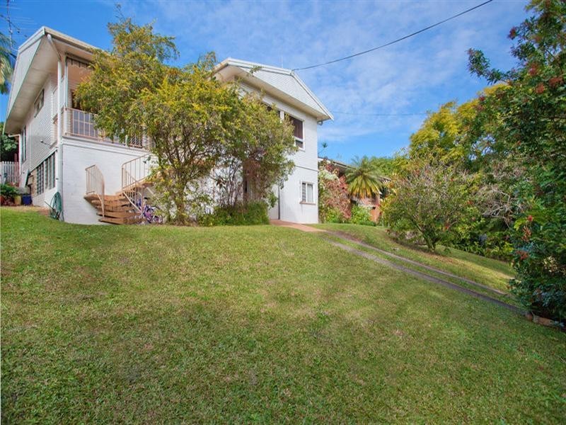 12 Inala Avenue, Tugun QLD 4224