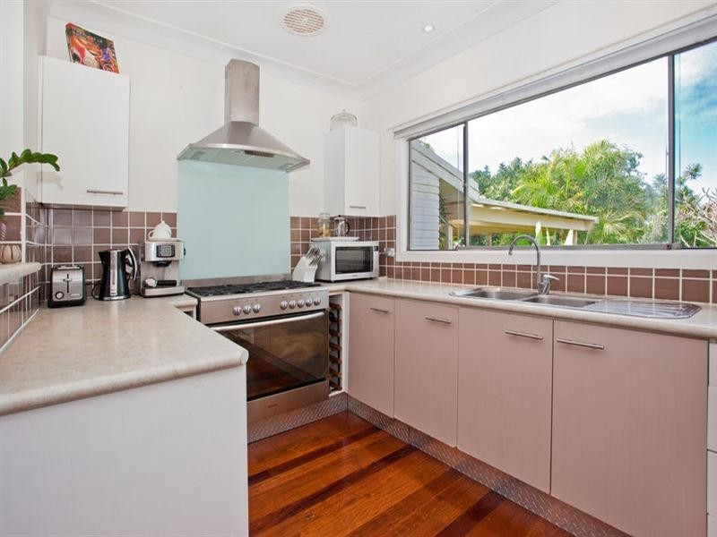 12 Inala Avenue, Tugun QLD 4224