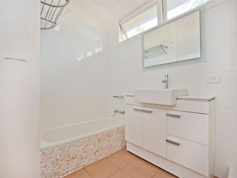 12 Inala Avenue, Tugun QLD 4224