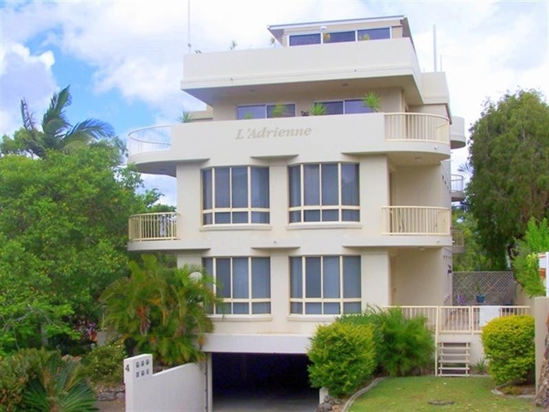 2/4 Teemangum Street, Tugun QLD 4224