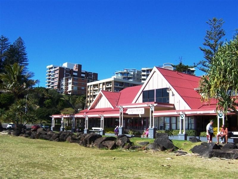 1/7 Miles Street, Coolangatta QLD 4225