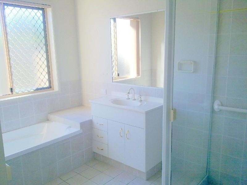 2/1 Iredale Street, Tugun QLD 4224