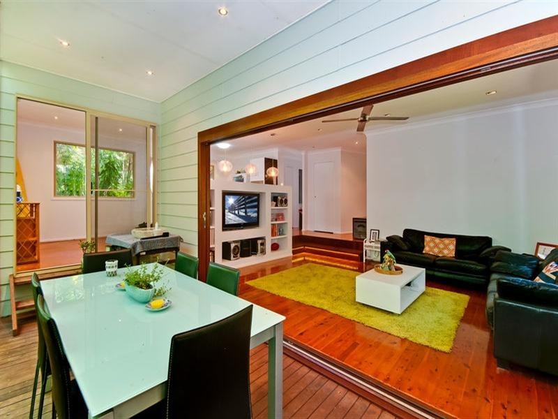 108 Illawarra Crescent, Tugun QLD 4224