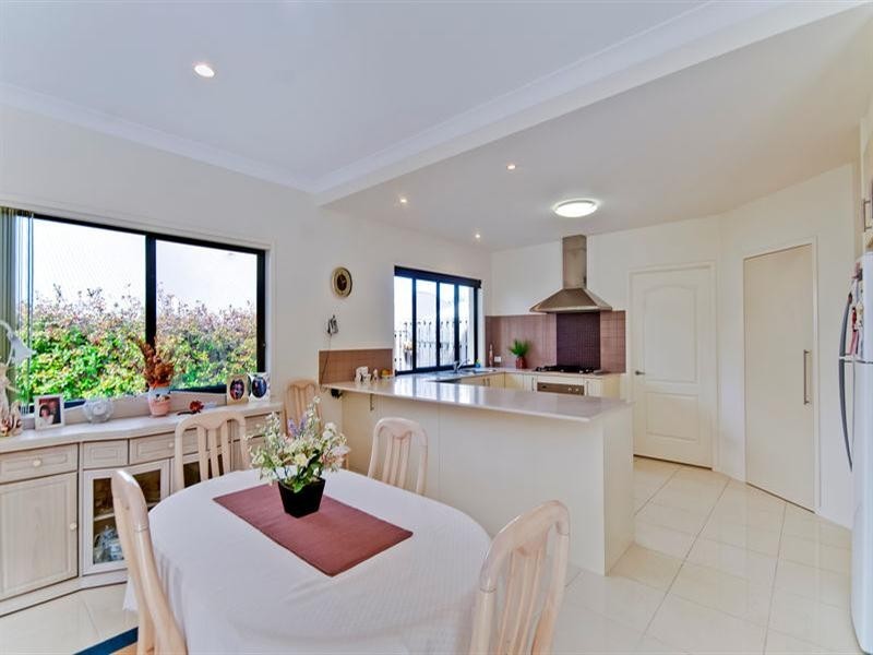 14 York Creek Crescent, Reedy Creek QLD 4227