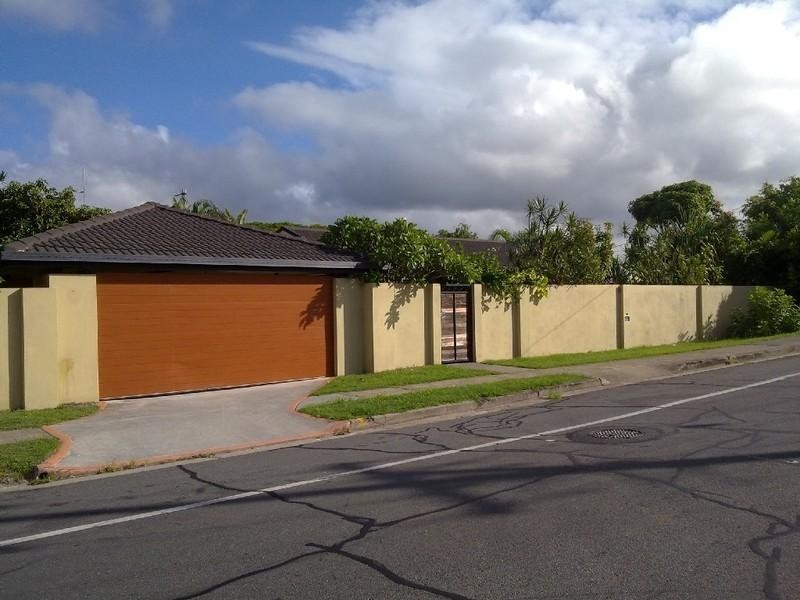 86 Tallebudgera Drive, Palm Beach QLD 4221