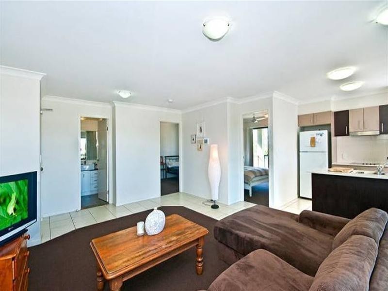 14/111-113 Golden Four Drive, Bilinga QLD 4225