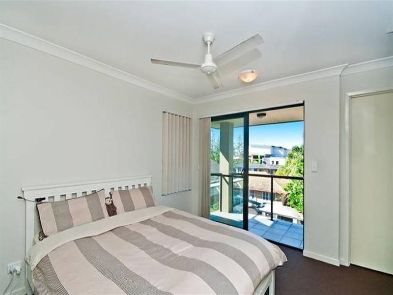 14/111-113 Golden Four Drive, Bilinga QLD 4225