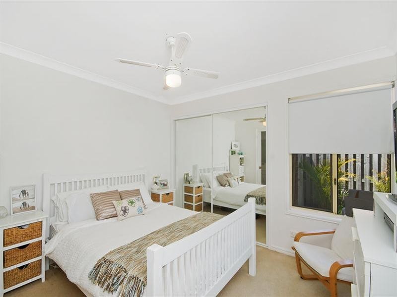 2/13 Rosewater Crescent, Tugun QLD 4224