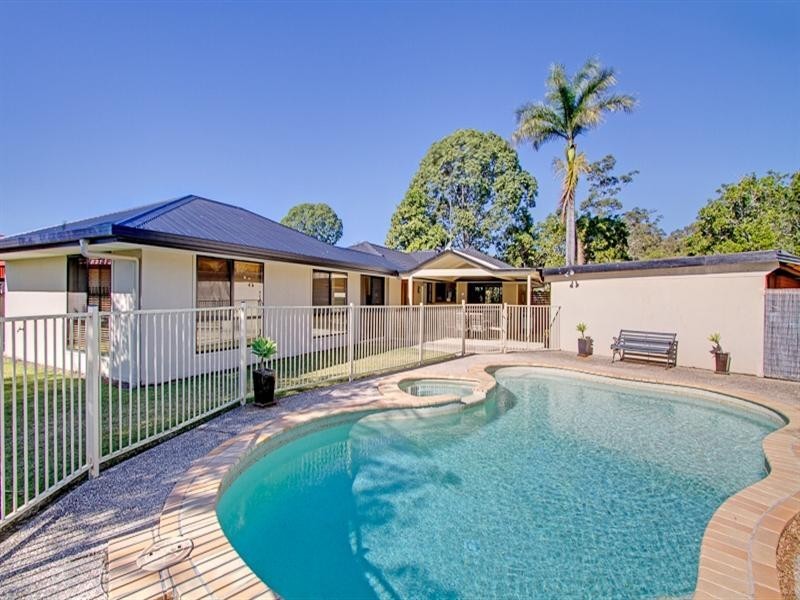 23 Whitsunday Drive, Currumbin Waters QLD 4223
