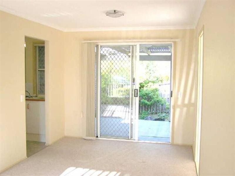 2 Daphne Court, Elanora QLD 4221