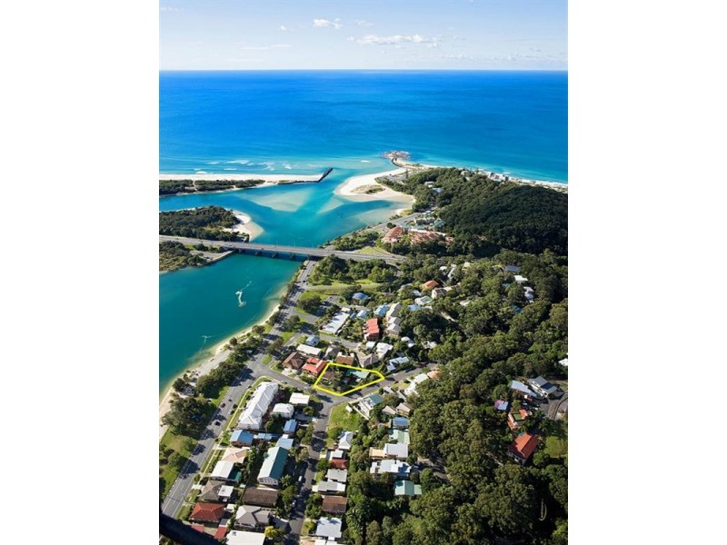 6 and 8 Panorama Drive, Currumbin QLD 4223