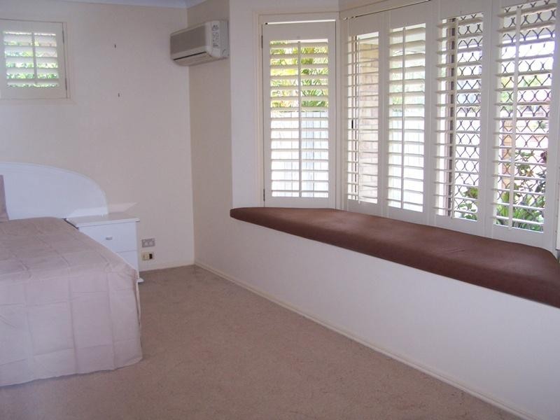 19 Acron Street, Elanora QLD 4221