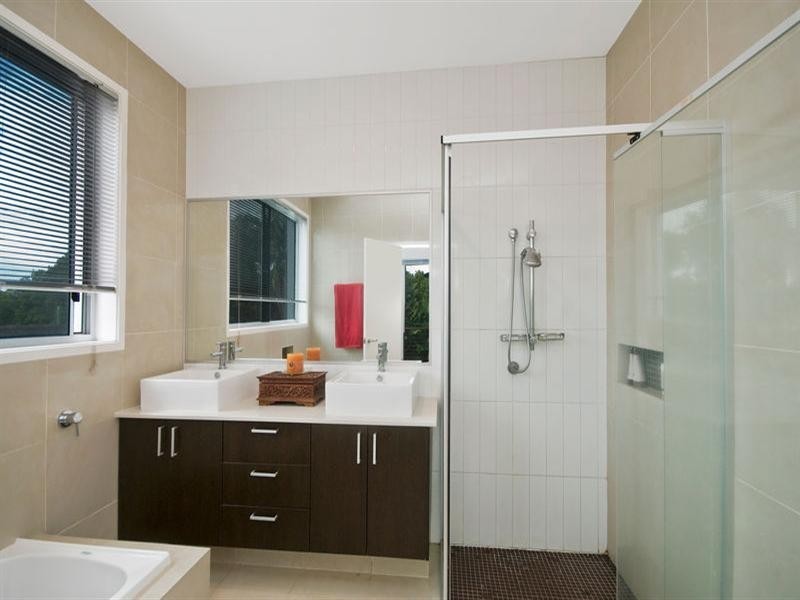 2/24 Sarawak Avenue, Palm Beach QLD 4221