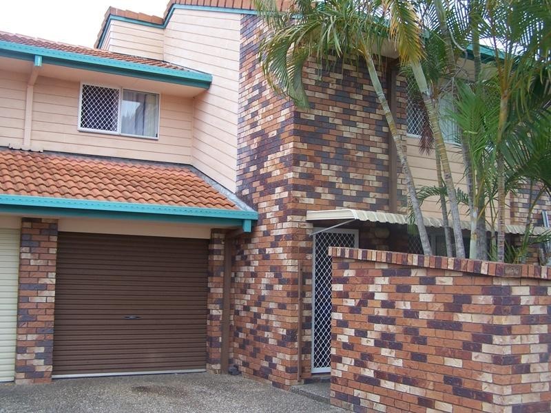 3/4 Cupania Place, Elanora QLD 4221