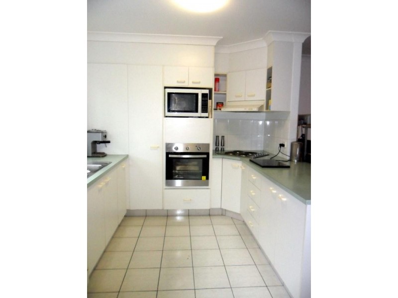 3/4 Cupania Place, Elanora QLD 4221