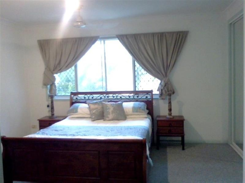 3/4 Cupania Place, Elanora QLD 4221