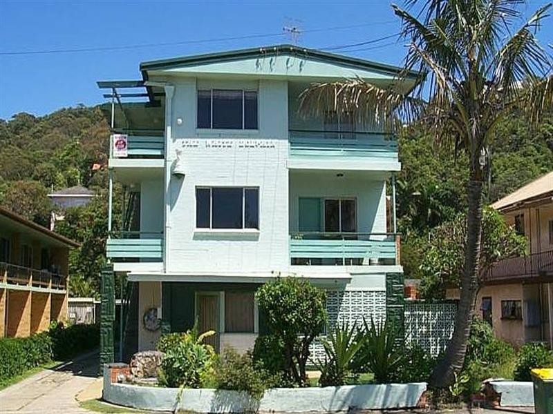 2/806 Pacific Parade, Currumbin QLD 4223