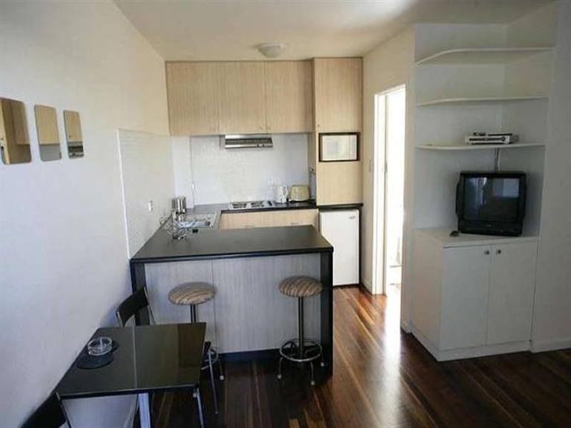 2/806 Pacific Parade, Currumbin QLD 4223