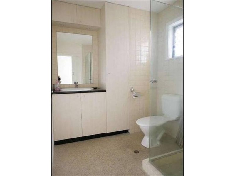 2/806 Pacific Parade, Currumbin QLD 4223