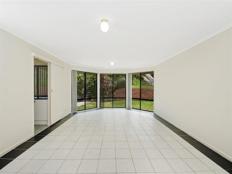 111 Valley Drive, Tallebudgera QLD 4228