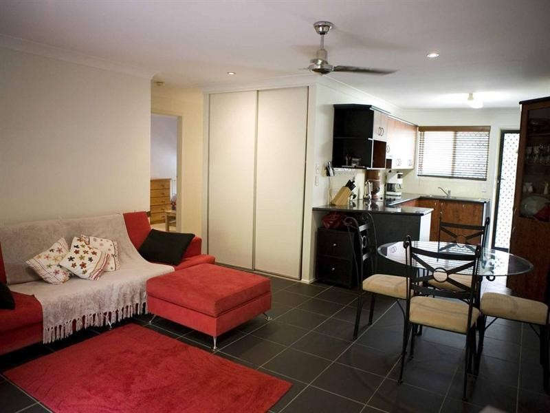 5/6 Mawarra Street, Palm Beach QLD 4221