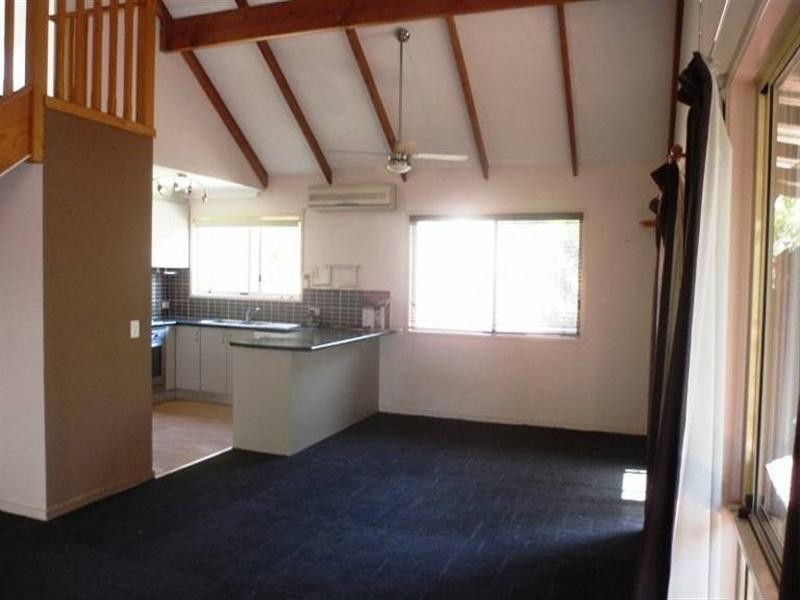 22 Banksiadale Close, Elanora QLD 4221