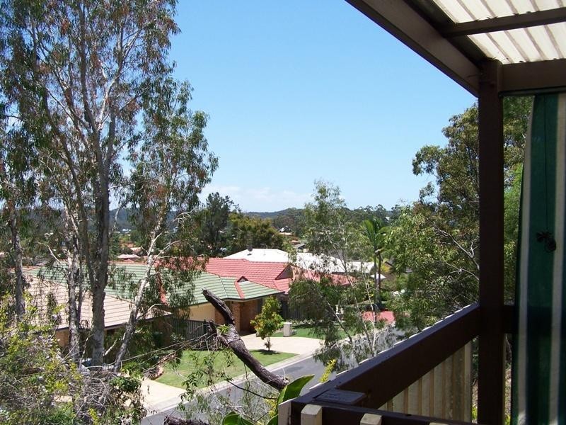 22 Banksiadale Close, Elanora QLD 4221