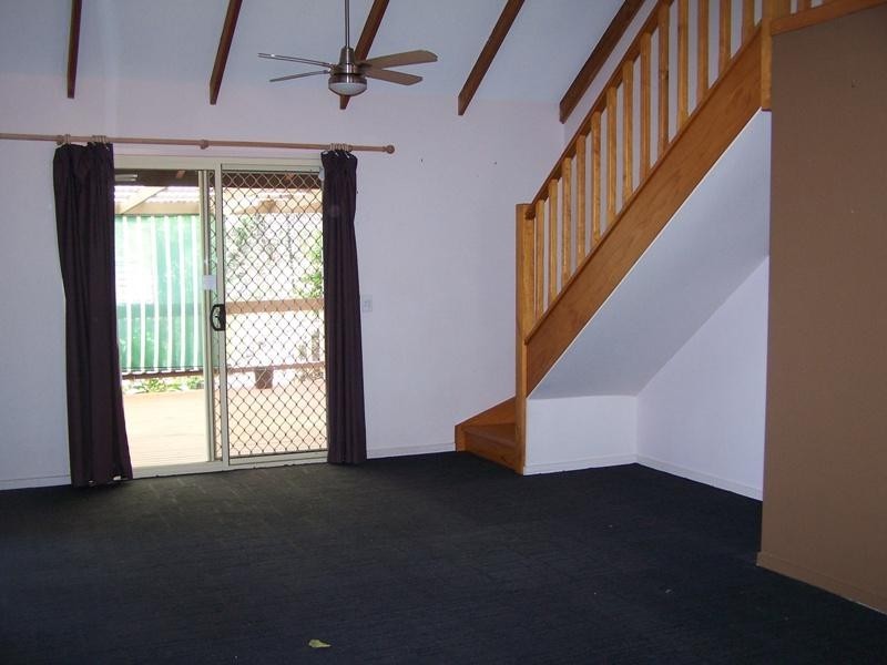 22 Banksiadale Close, Elanora QLD 4221