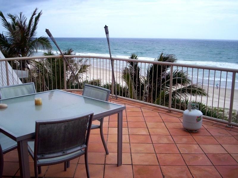 8/343 Golden Four Drive, Tugun QLD 4224