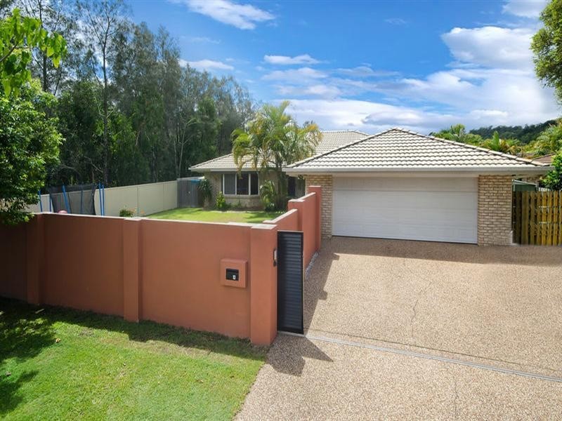 8 Casuarina Drive, Elanora QLD 4221