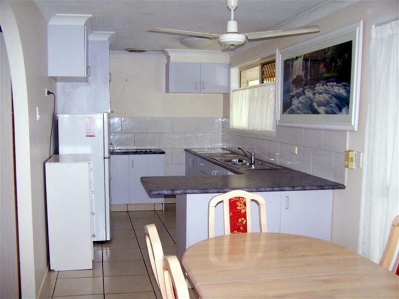 10 Anthony Street, Burleigh Waters QLD 4220