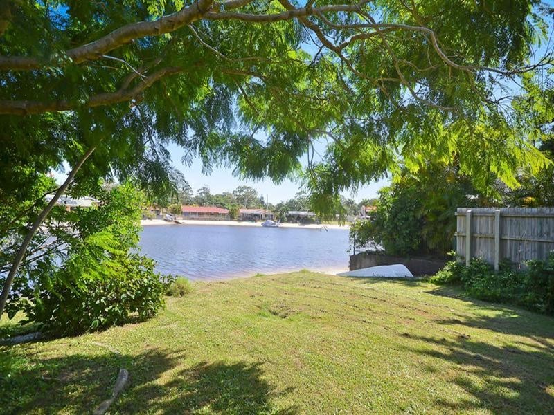 138 Tahiti Avenue, Palm Beach QLD 4221