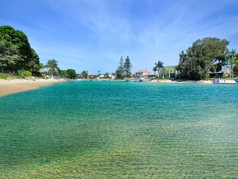 138 Tahiti Avenue, Palm Beach QLD 4221