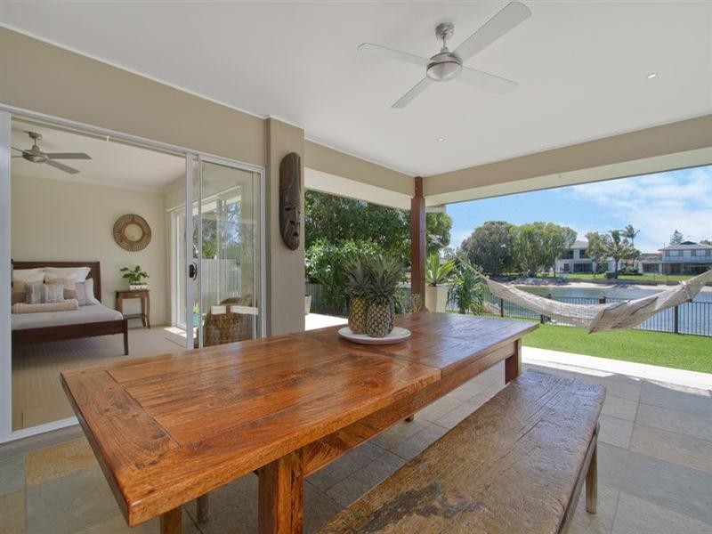 16 Mallawa Drive, Palm Beach QLD 4221