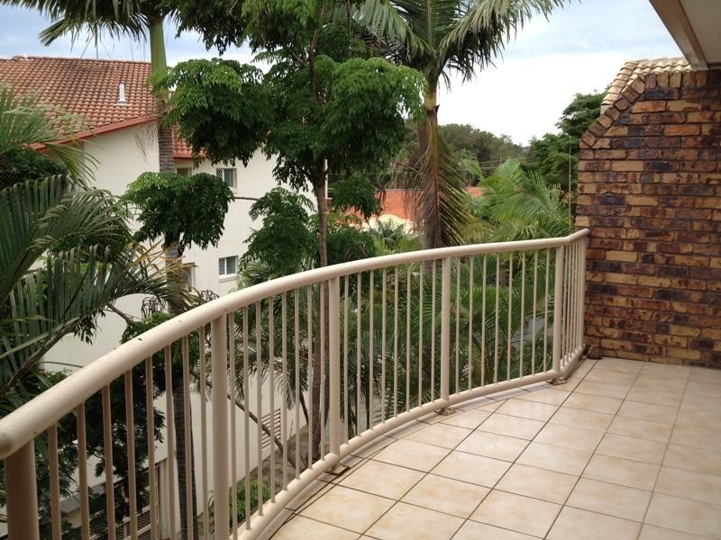 21-9 Ocean Street, Coolangatta QLD 4225