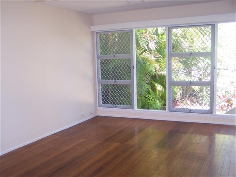 15 Hillcrest Avenue, Tugun QLD 4224