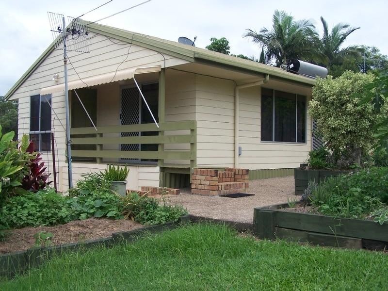 6 Regent Street, Currumbin QLD 4223